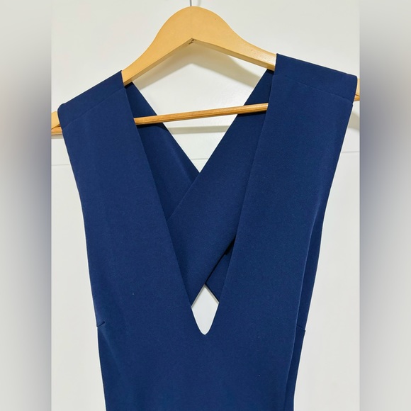 Lulu’s Navy Romper! - Picture 4 of 5